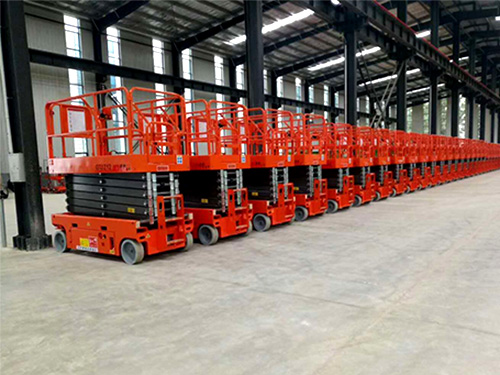 自行式液壓升降機