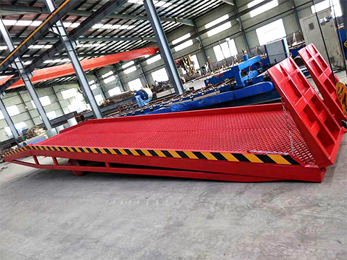 移動式液壓登車橋